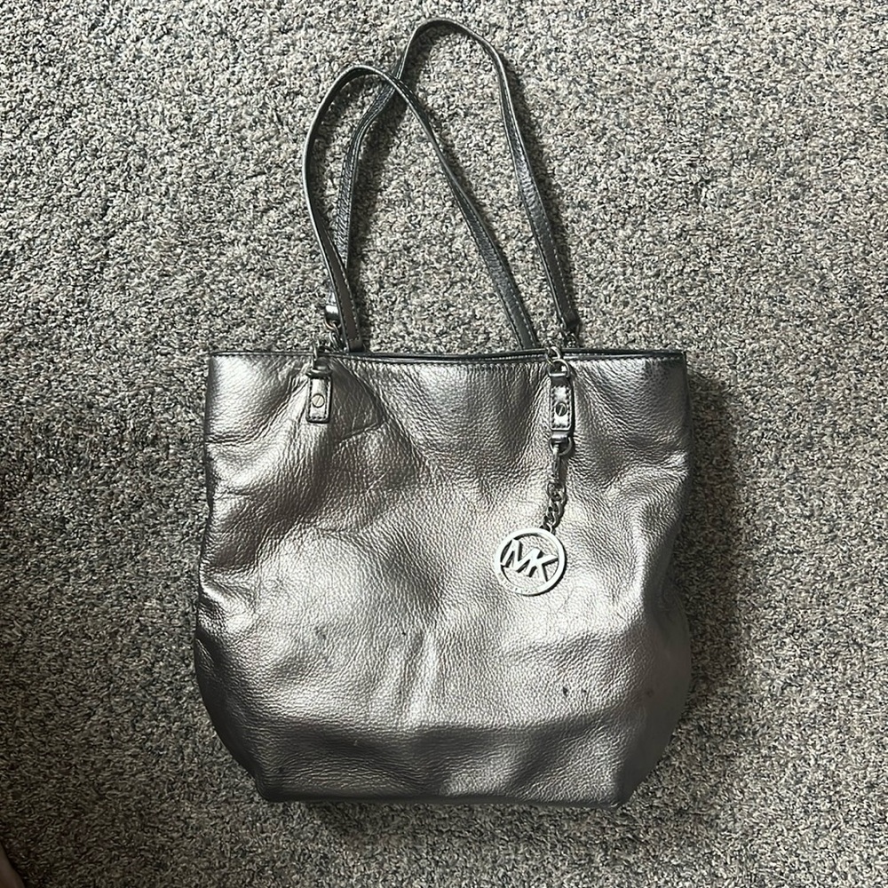 Michael Kors Jet Set Tote